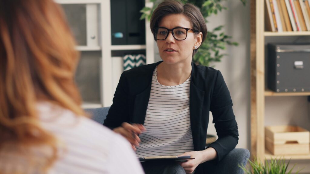 therapist advising